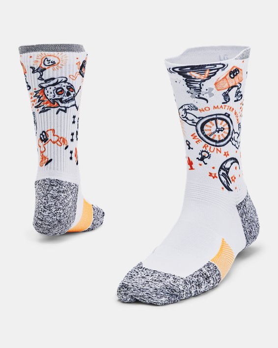 Unisex UA ArmourDry™ Run Cushion Mid-Crew Socks in White image number 0